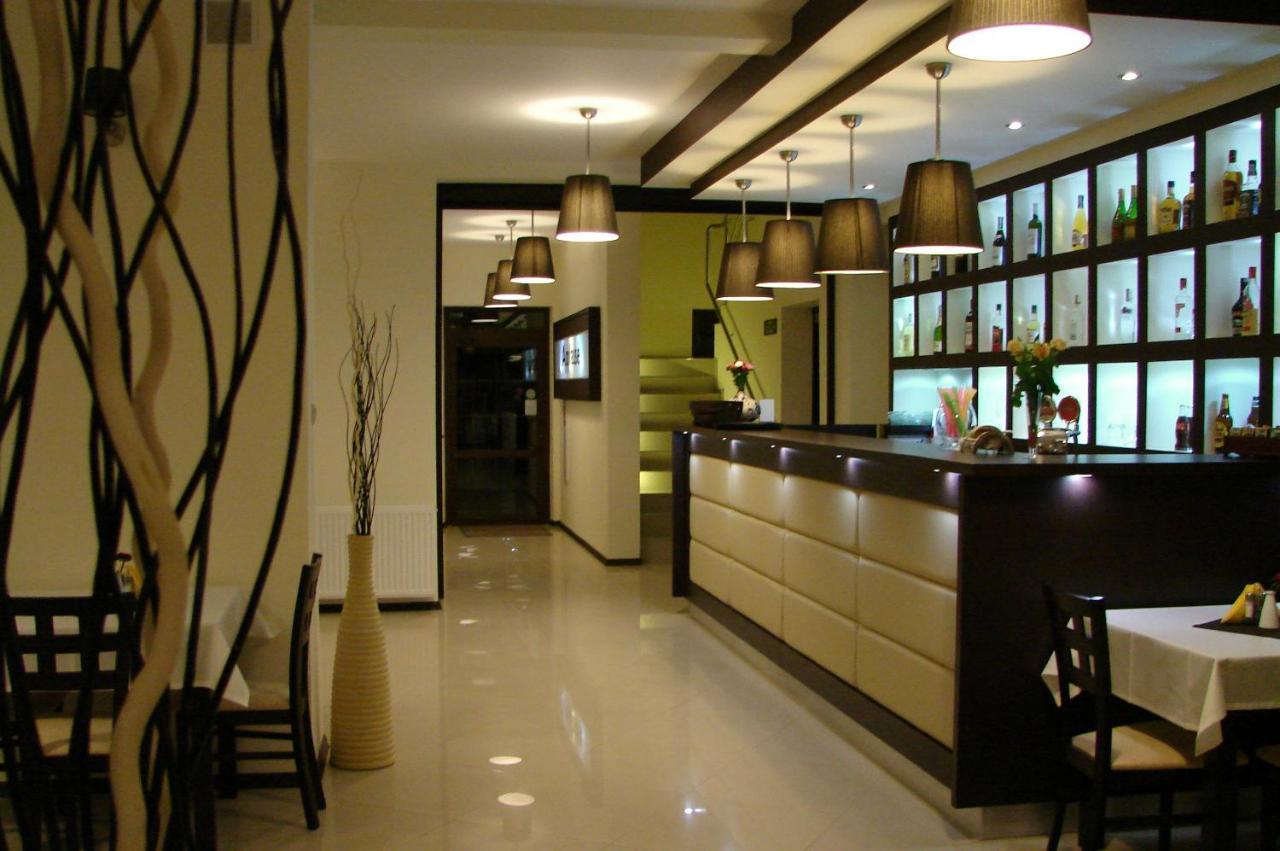 Hotel Restauracja Applause Ludwin Exteriér fotografie